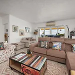 Casa Gudrun בית נופש *